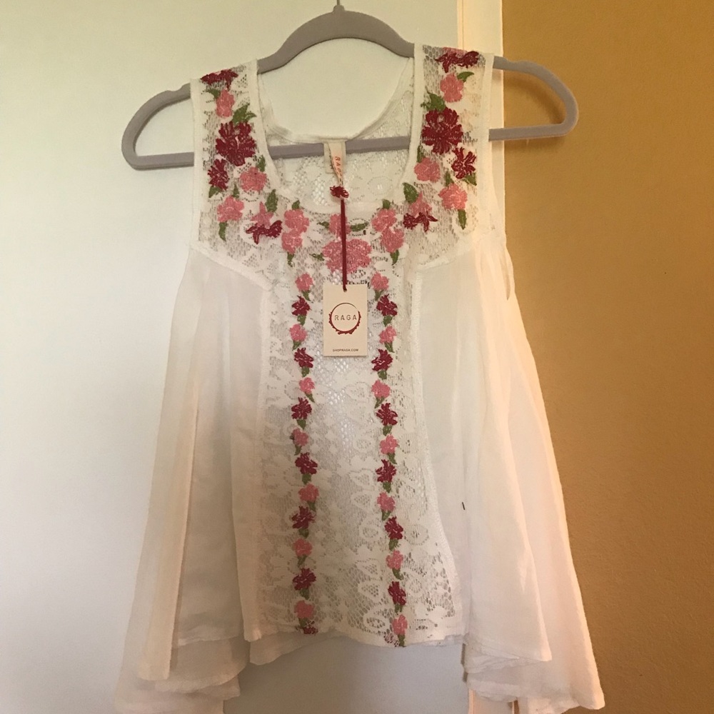 Gorgeous sleeveless top